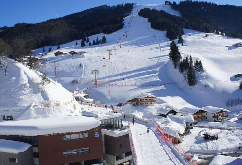 مبيت وإفطار Leni S Mountain Appartements