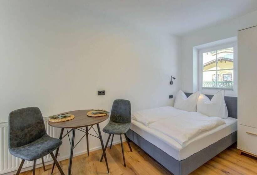 مبيت وإفطار Leni S Mountain Appartements