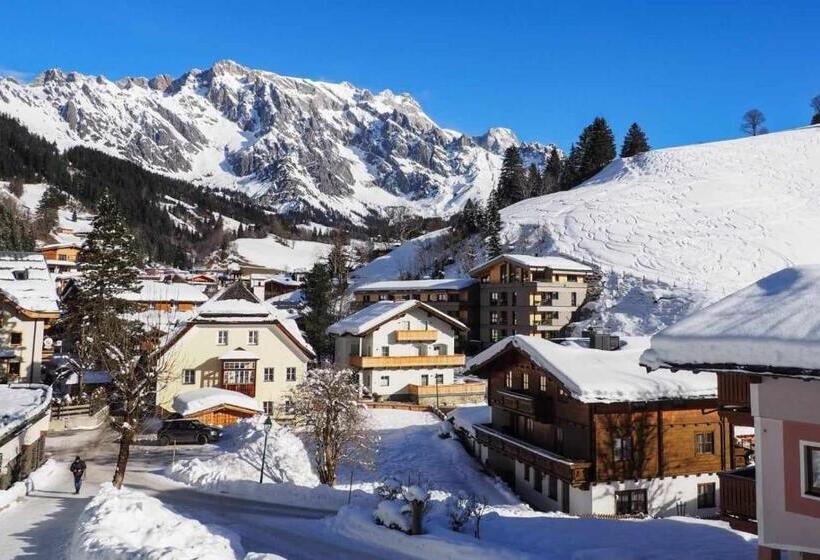 مبيت وإفطار Leni S Mountain Appartements