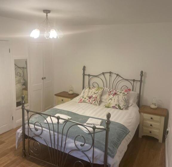 ベッドアンドブレックファースト Raymond House