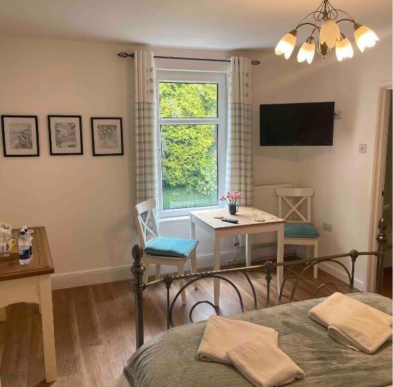 ベッドアンドブレックファースト Raymond House