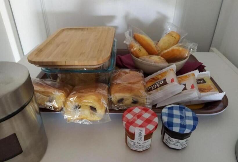 住宿加早餐  Gîte Les Grandes Menières Proche Du Pal