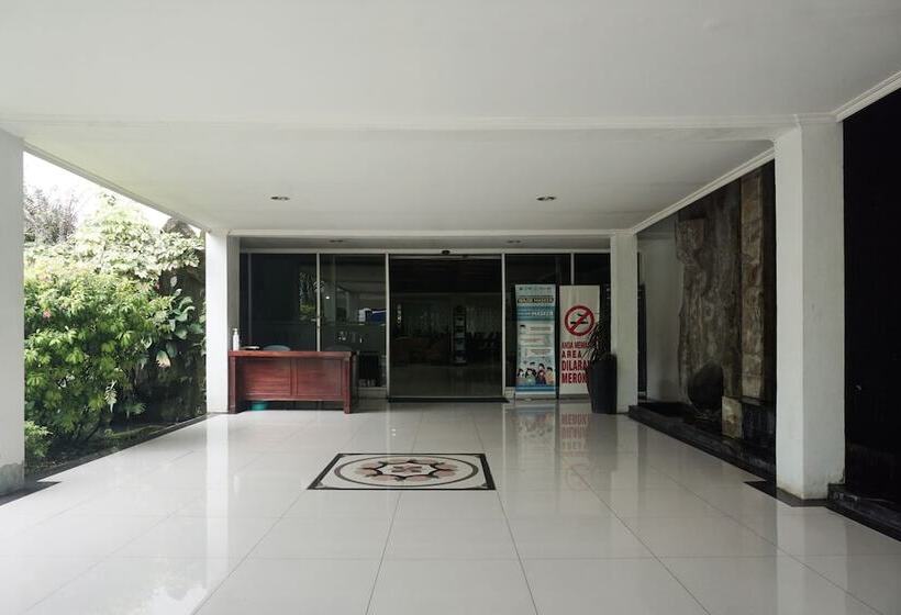 Collection O 92122 Series Hotel Serpong