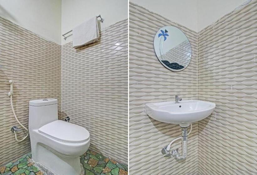 Flagship Hotel R Square