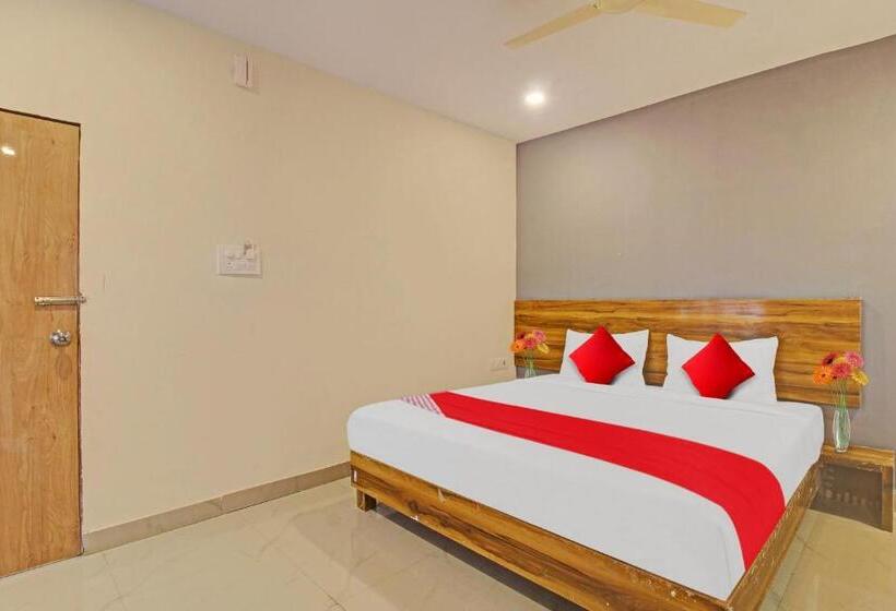 Flagship Hotel R Square