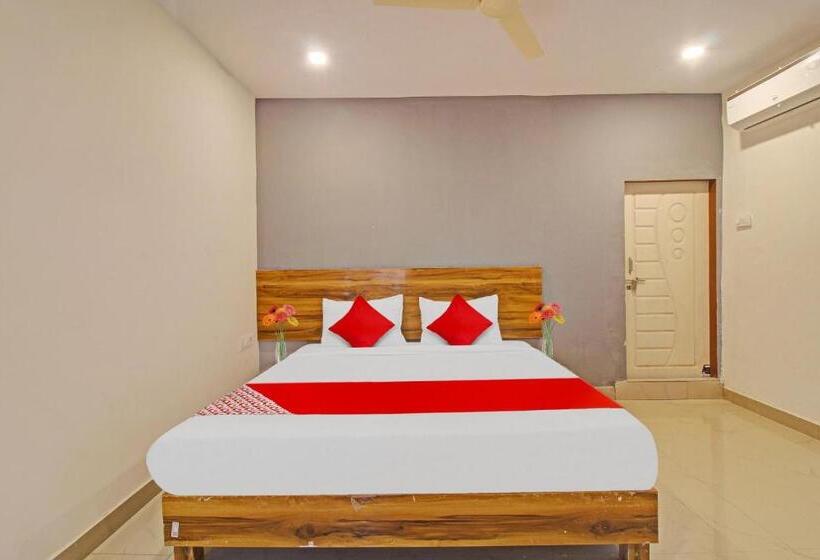 Flagship Hotel R Square