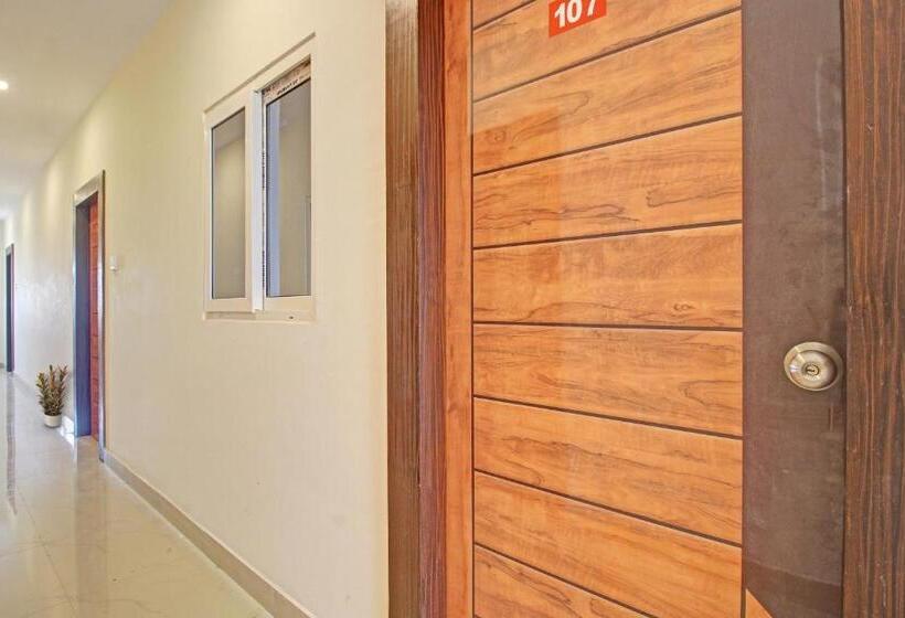 Flagship Hotel R Square