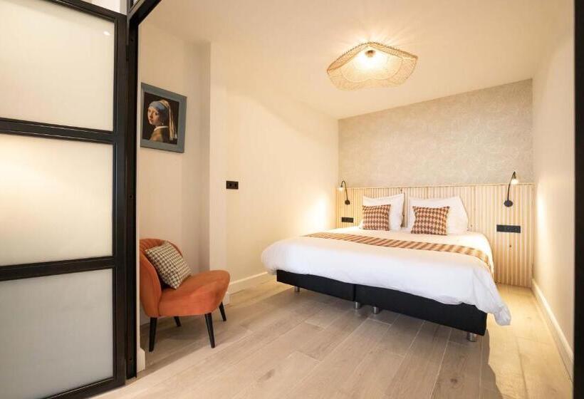 Four Star Apartments   Badhuisstraat 6