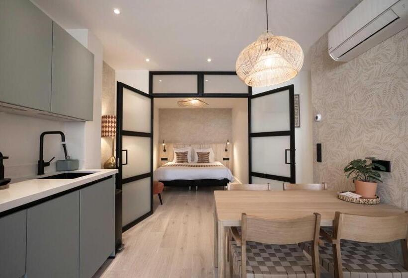 Four Star Apartments   Badhuisstraat 6