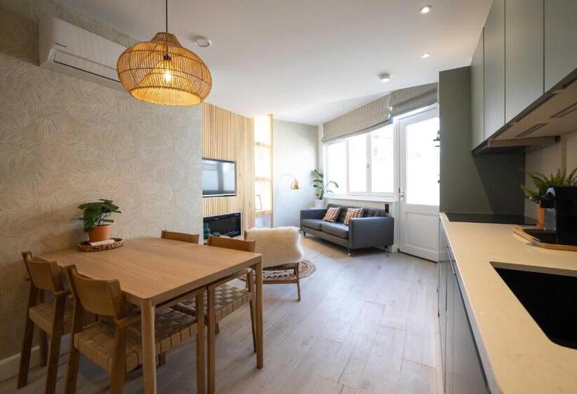 Four Star Apartments   Badhuisstraat 6