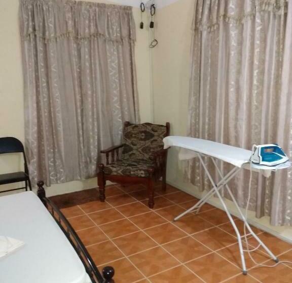 G S Nest Bed And Breakfast