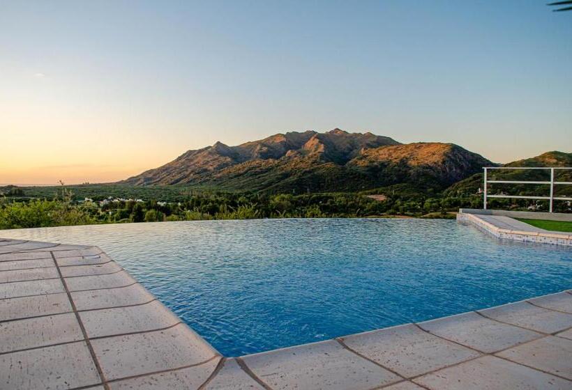 فندق Altos De Los Paraísos Vista Al Lago Y Sierras