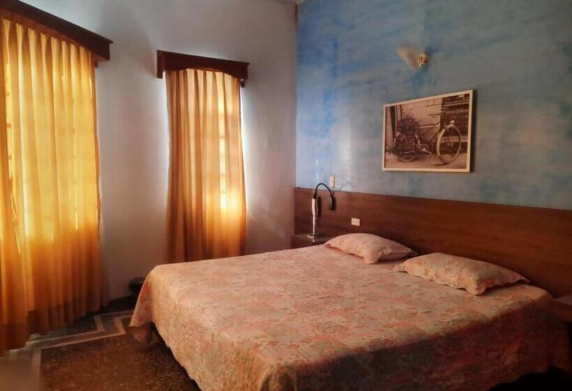 هتل Boutique El Sol