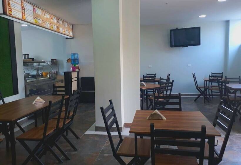 هتل Del River Monumento