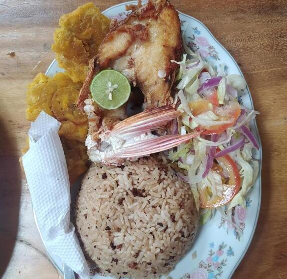 Отель Flamencamarones