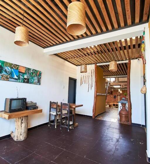 Отель Flamencamarones