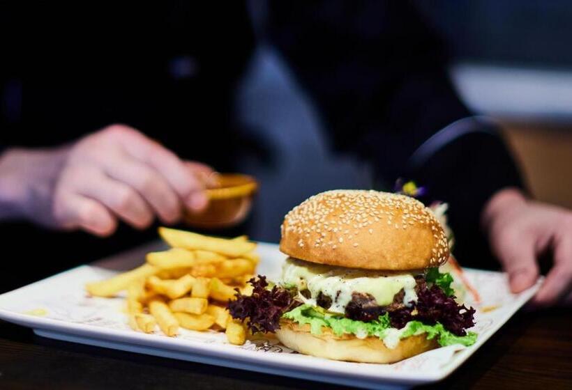 호텔 Four Points By Sheraton Yiyang