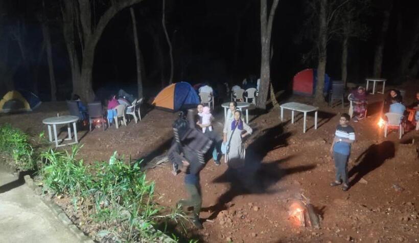 酒店 Hilltone Panorama Bungalow Veg Non Veg Matheran