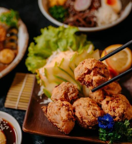 هتل Icon Venue And Suites