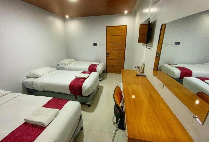 هتل Icon Venue And Suites