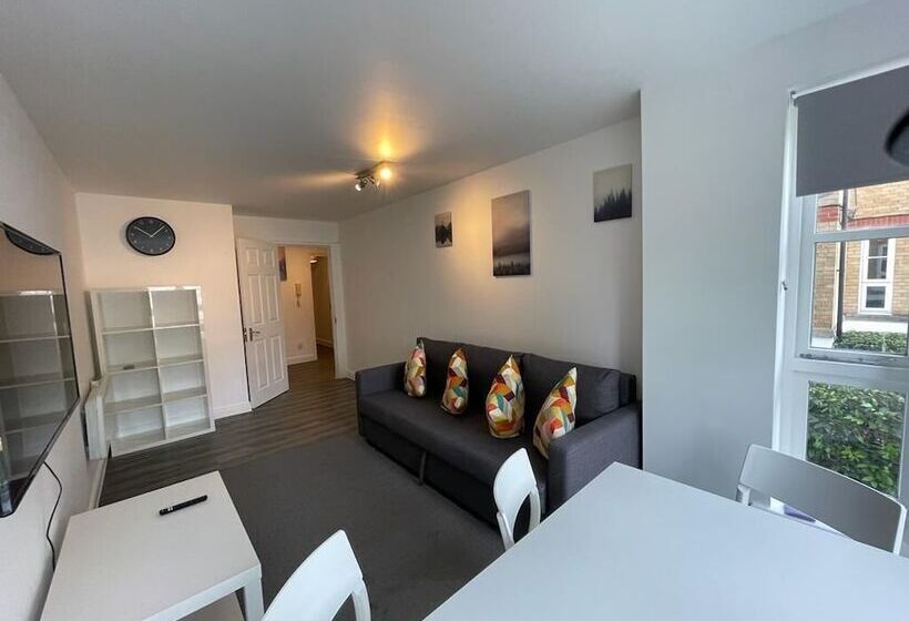 فندق Ilford Grand