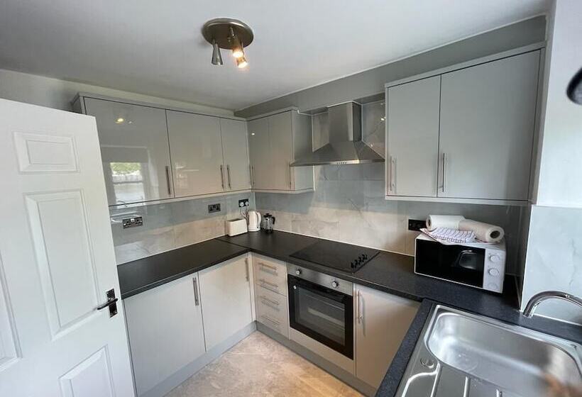 فندق Ilford Grand