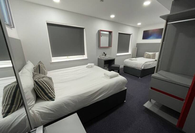 فندق Ilford Grand