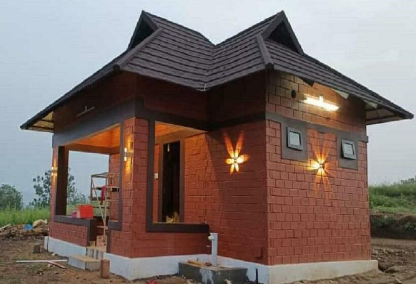 Отель Misty Valley Resort