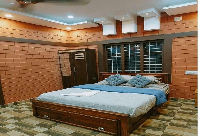 Отель Misty Valley Resort