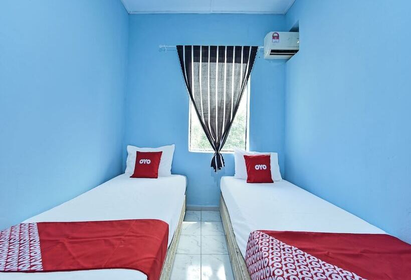 فندق Oyo 90708 D Kuala Waterfront Chalet & Boat Charters