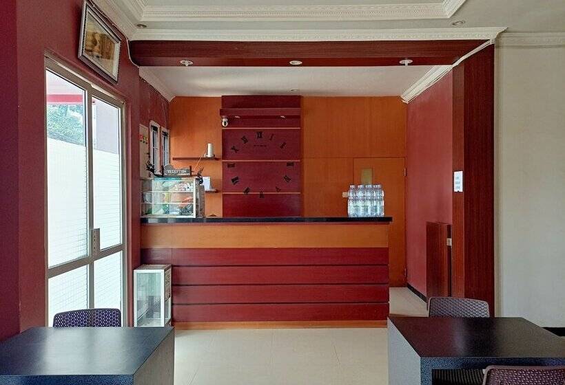 ホテル Oyo 92098 Kost Orange Syariah