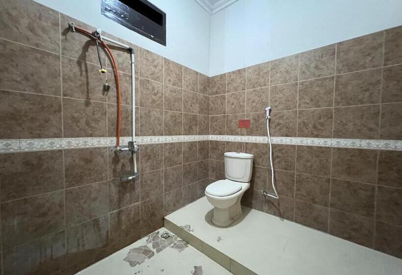 ホテル Oyo 92098 Kost Orange Syariah