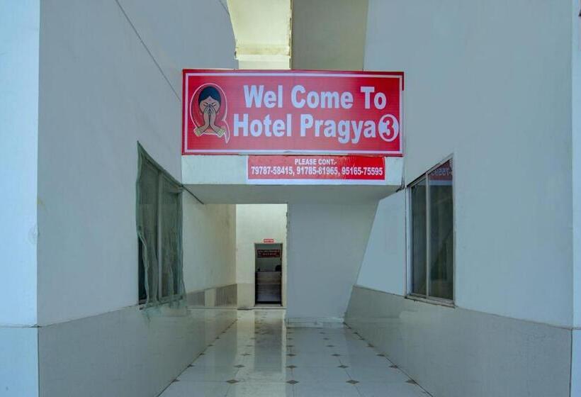 בית מלון כפרי O Pragya New