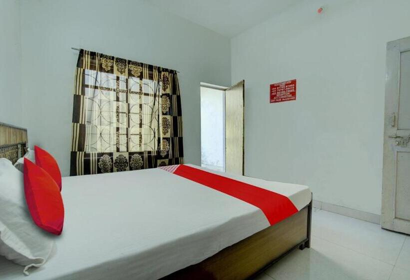 בית מלון כפרי O Pragya New