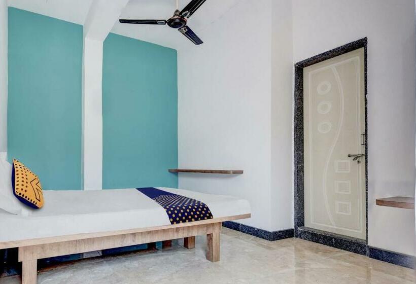 ホテル Oyo Flagship 80634 Bhalkeshwar Lodging