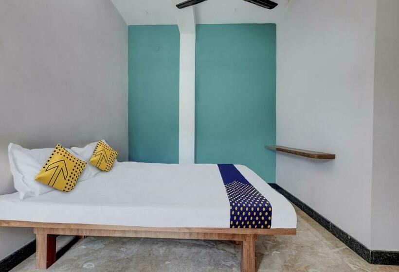 ホテル Oyo Flagship 80634 Bhalkeshwar Lodging