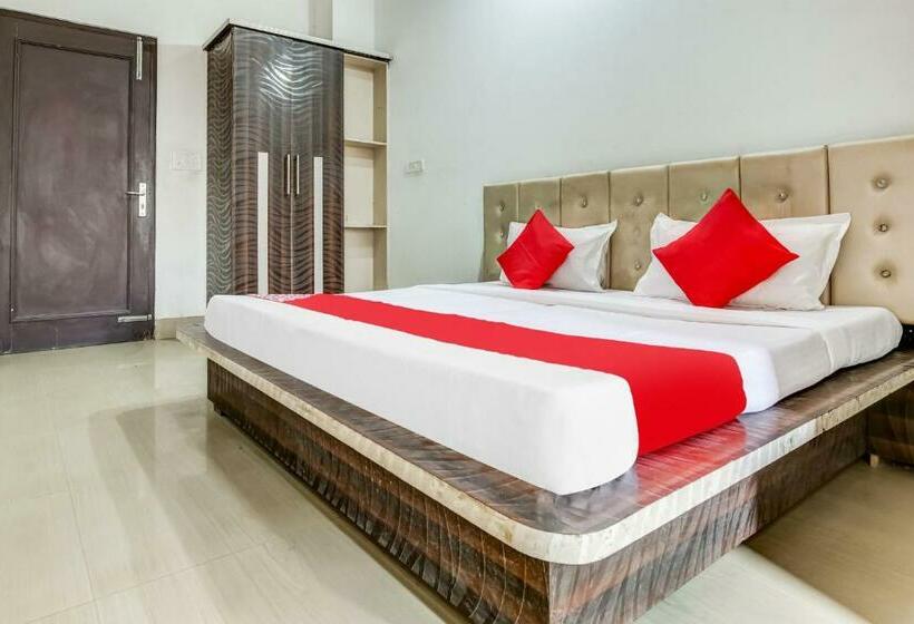 Flagship Hotel Big Boss