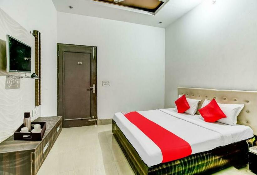 Flagship Hotel Big Boss