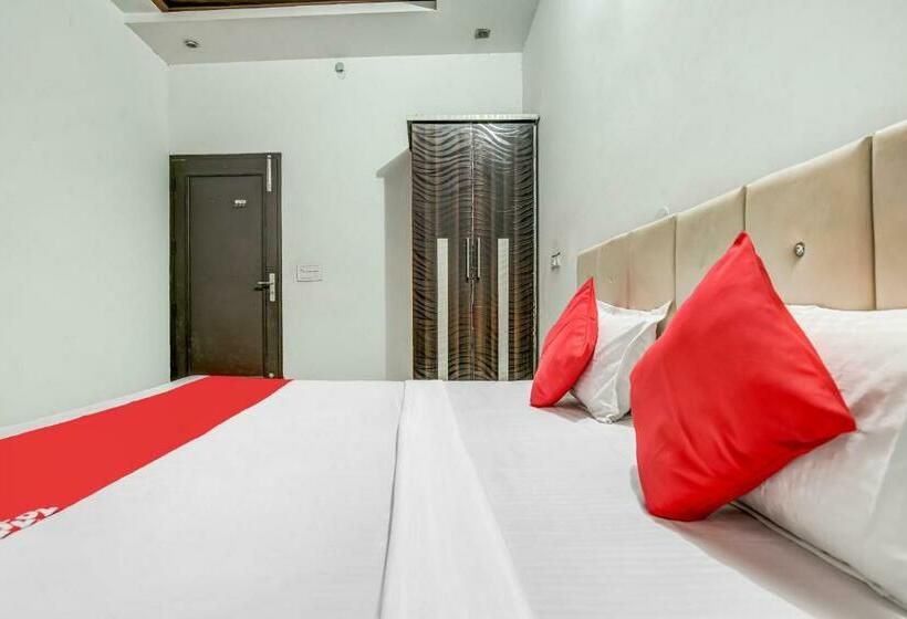 Flagship Hotel Big Boss