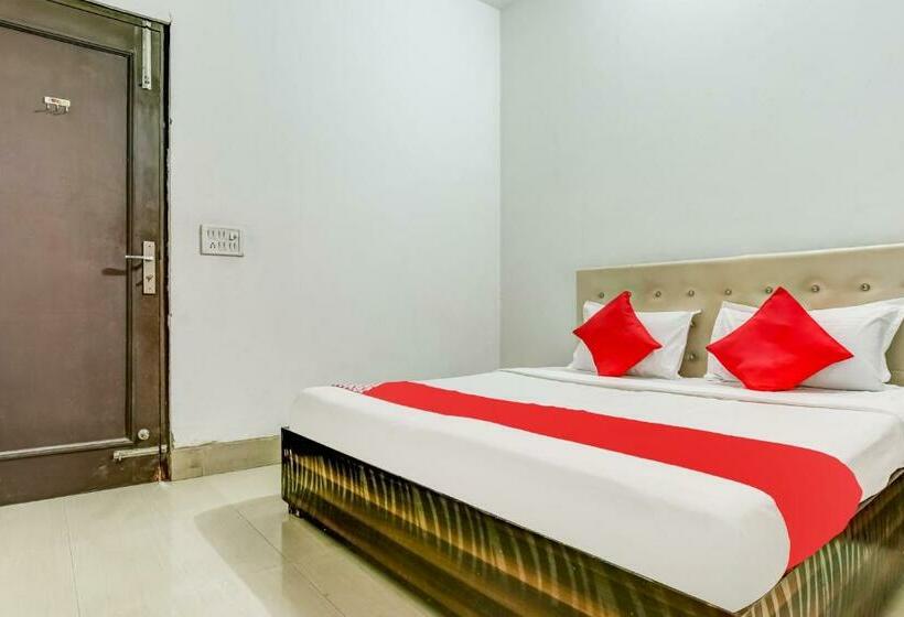 Flagship Hotel Big Boss