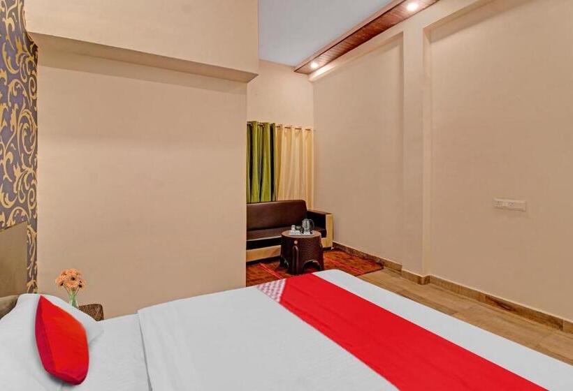 בית מלון כפרי Oyo Flagship 80648 Resort Stay Inn