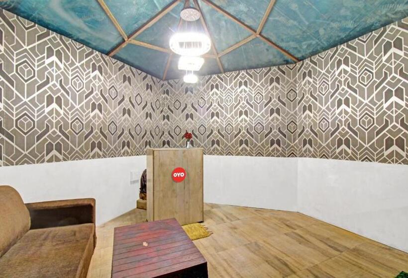 בית מלון כפרי Oyo Flagship 80648 Resort Stay Inn