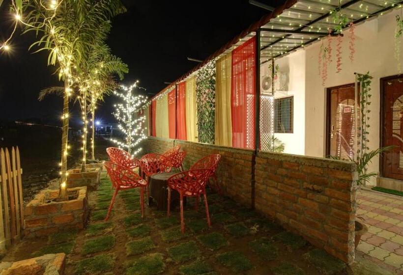 בית מלון כפרי Oyo Flagship 80648 Resort Stay Inn