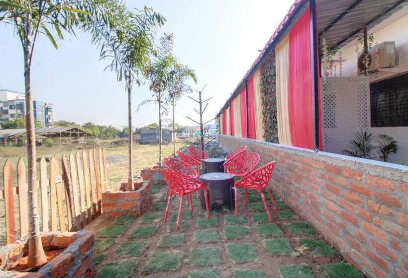 בית מלון כפרי Oyo Flagship 80648 Resort Stay Inn