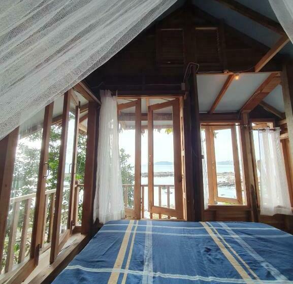 Отель Palm Beach Resort Koh Phayam