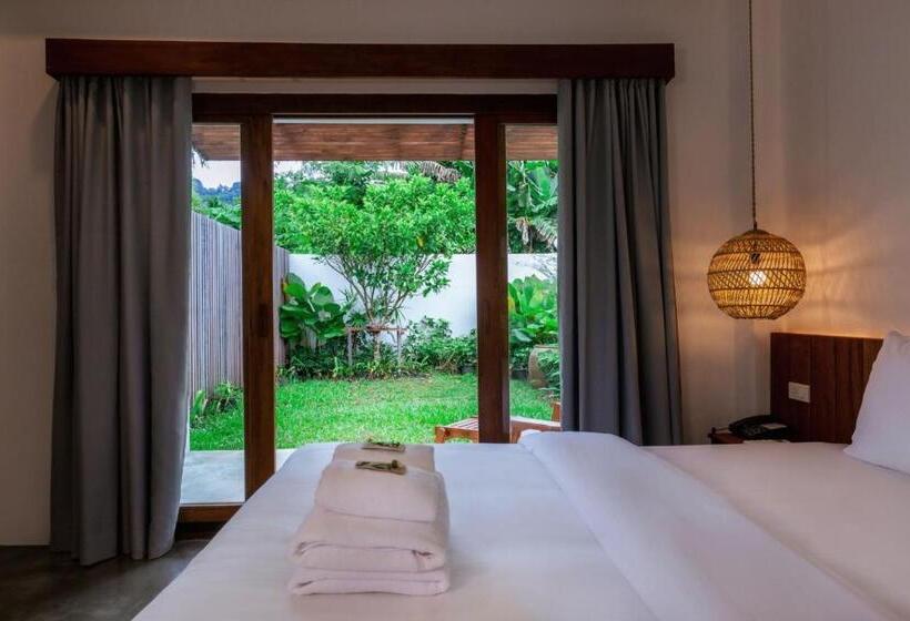 ホテル Phang Nga Origin