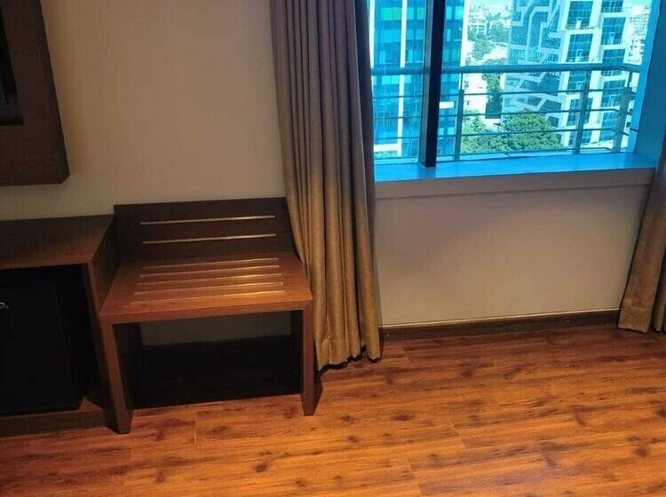 Отель Ramee International Surat