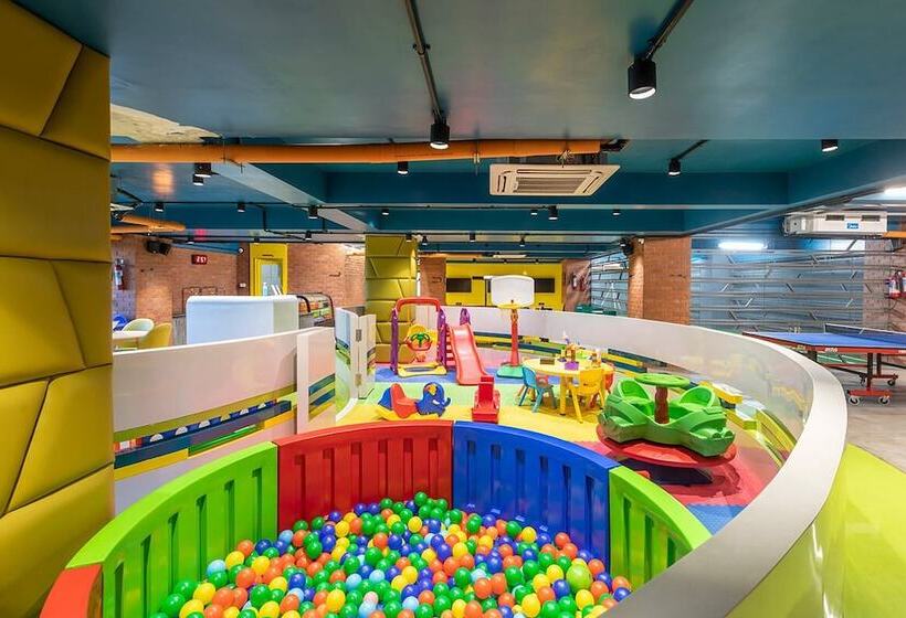 Отель Ramee International Surat