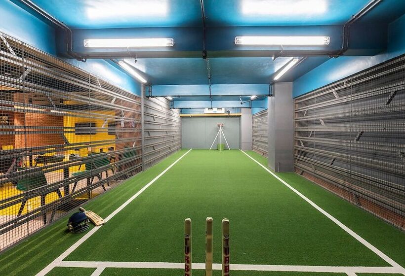 Отель Ramee International Surat