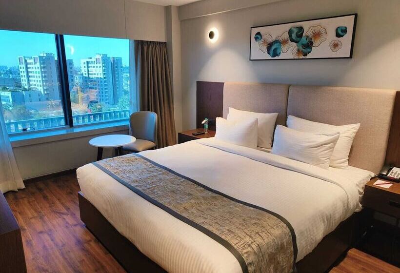 Отель Ramee International Surat